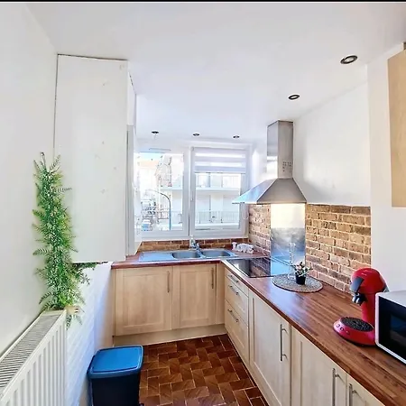 3 Bedroom 公寓