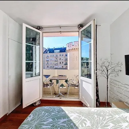 3 Bedroom 公寓